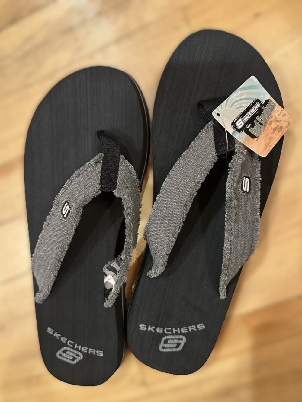 Skechers NWT Men"s Size 13 Surf Combers Flip Flops NWT Black Gray Thong Sandal